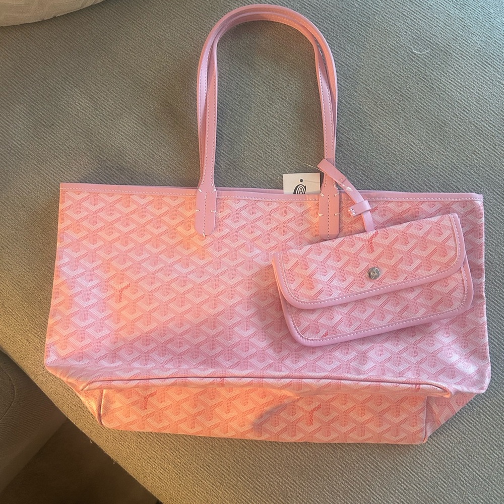 pink tote with clutch